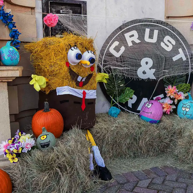 seasons.scarecrowR